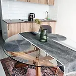 アパート Flat In The Center