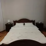Flat In The Center *