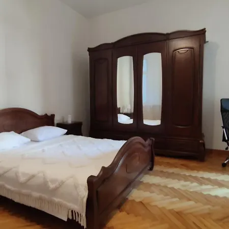 Flat In The Center * Oděsa