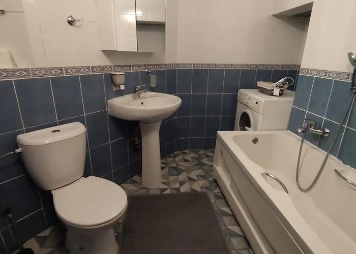 Flat In The Center * Odessa