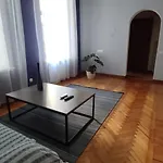 в центре