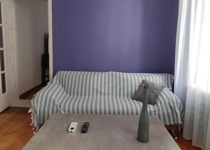 Flat In The Center Apartman