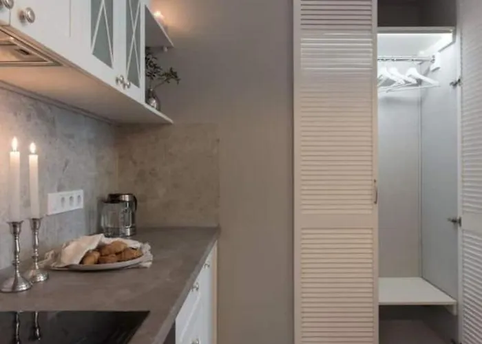 Flat In The Center Apartman *